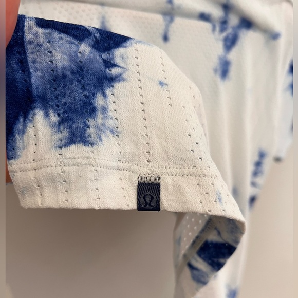 LULULEMON short sleeve shirt size 4 - Picture 2 of 2